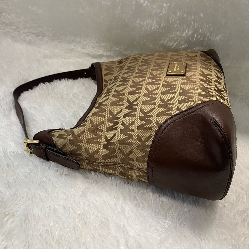 Mk Michael Kors Millbrook Mk Signature Jacquard L… - image 7